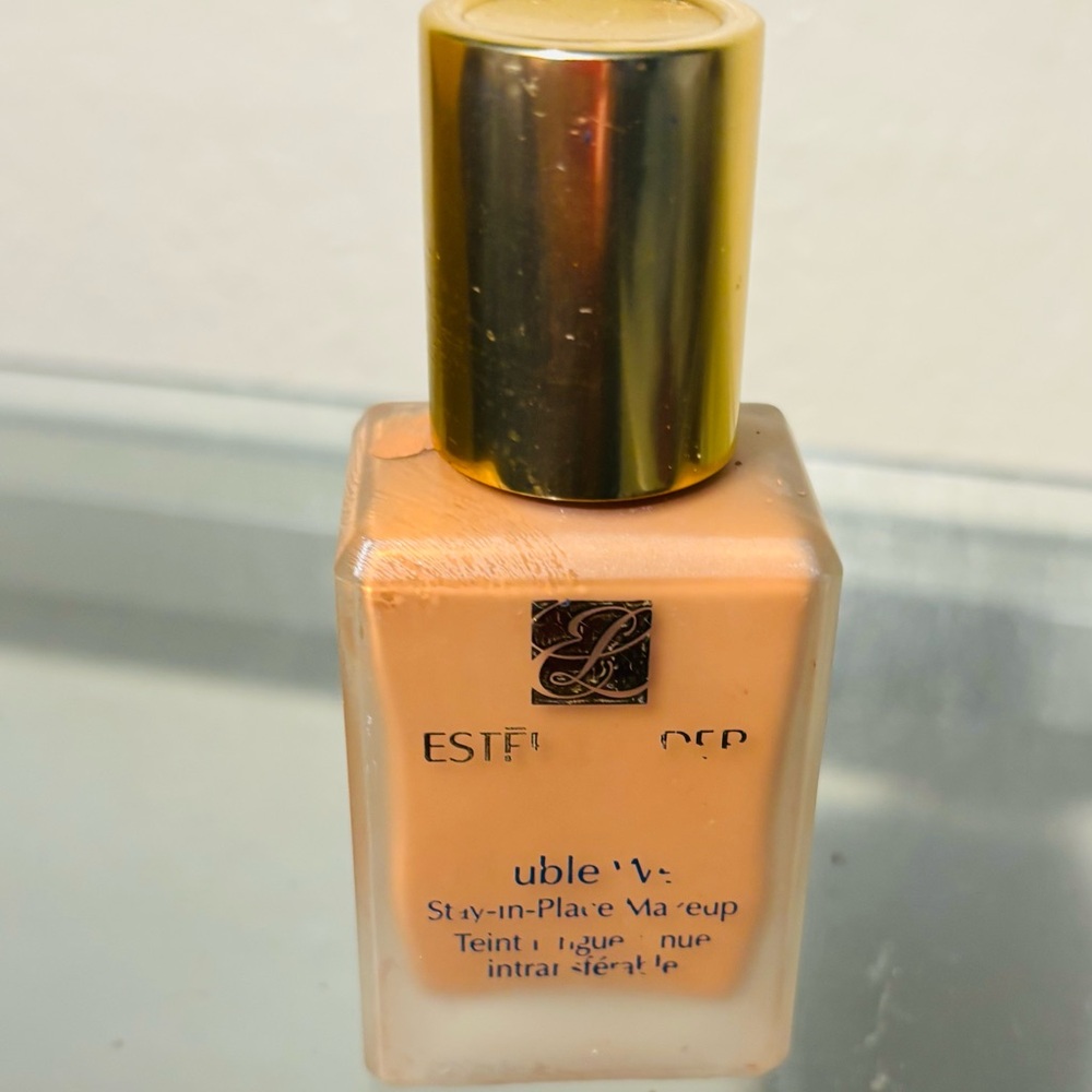Estee Lauder Double Wear Foundation - Tan 6N1